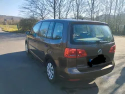 Braun Gebraucht 2014 VW Touran Van / Kleinbus | 7.000 € (Fairer Preis)