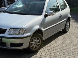Silber Gebraucht 2001 VW Polo Kleinwagen | 990 € (Fairer Preis)