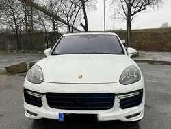 Weiß Gebraucht 2015 Porsche Cayenne GTS Chrono SUV | 38.900 € (Teuer)