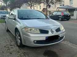 Silber Gebraucht 2007 Renault Mégane Cabriolet Cabrio | 1.200 €