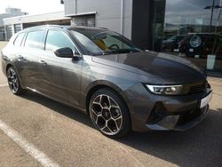 Grau Neu 2025 Opel Astra Limousine | 31.970 € (Teuer)