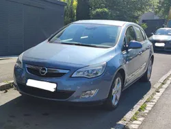 Blau Gebraucht 2011 Opel Astra Edition Limousine | 3.700 € (Guter Preis)