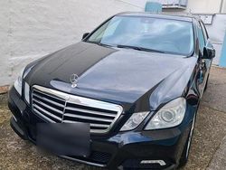 Schwarz Gebraucht 2009 Mercedes E250 Avantgarde Limousine | 8.850 € (Fairer Preis)