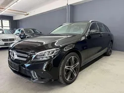 Schwarz Gebraucht 2019 Mercedes C300e Kombi | 17.990 € (Guter Preis)