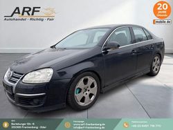 Schwarz Gebraucht 2006 VW Jetta Sportline Limousine | 950 €