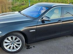 Grau Gebraucht 2012 BMW 530 Sport Line Kombi | 10.000 € (Guter Preis)