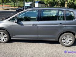 Grau Gebraucht 2017 VW Touran Van / Kleinbus | 12.990 €