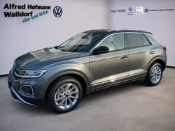 Grau Gebraucht 2024 VW T-Roc Style SUV | 32.303 € (Fairer Preis)