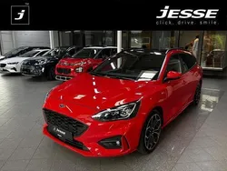 Racerot (metallic) Gebraucht 2019 Ford Focus ST-Line Kombi | 19.490 € (Fairer Preis)