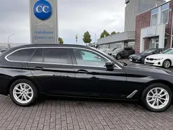 Saphirschwarz Gebraucht 2023 BMW 520 Sport Line Kombi | 35.999 € (Guter Preis)