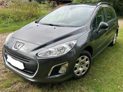 Grau Gebraucht 2013 Peugeot 308 Access Kombi | 3.900 € (Guter Preis)