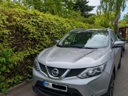 Silber Gebraucht 2016 Nissan Qashqai Tekna SUV | 14.000 € (Fairer Preis)