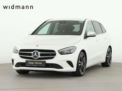 Unilack polarweiß Gebraucht 2020 Mercedes B180 Van / Kleinbus | 21.850 € (Fairer Preis)