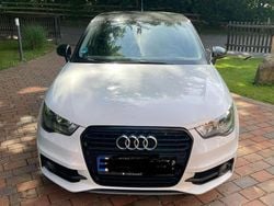 Weiß Gebraucht 2014 Audi A1 Sportback S-Line Kleinwagen | 7.500 € (Fairer Preis)