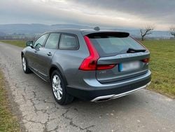 Grau Gebraucht 2019 Volvo V90 CC Kombi | 24.800 € (Guter Preis)