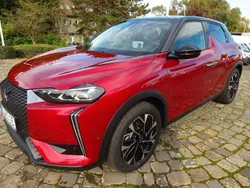 Rot Gebraucht 2023 DS Automobiles DS3 Crossback E-Tense Opera SUV | 35.900 € (Teuer)