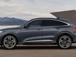 Tamboragrau metallic Neu 2025 Audi Q5 Sportback S-Line SUV | 70.279 € (Fairer Preis)