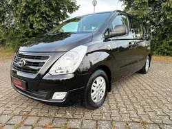 Braun Gebraucht 2017 Hyundai H-1 Premium Van / Kleinbus | 21.490 € (Teuer)