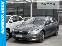 Grau Neu 2025 Skoda Octavia Selection Kombi | 39.990 €