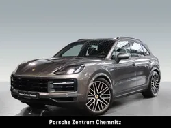 Quarzitgraumetallic Gebraucht 2024 Porsche Cayenne SUV | 106.750 €