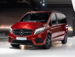 Hyazinthrot Gebraucht 2021 Mercedes V300 AMG line Van / Kleinbus | 52.980 €