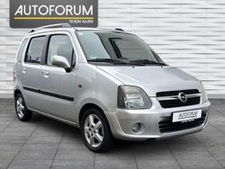 Silber Gebraucht 2004 Opel Agila Kleinwagen | 2.450 € (Etwas zu teuer)