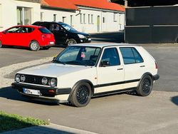 Weiß Gebraucht 1992 VW Golf II Kleinwagen | 4.000 €