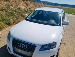 Weiß Gebraucht 2010 Audi A3 Attraction Limousine | 4.250 € (Fairer Preis)