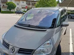 Gebraucht 2006 Renault Grand Espace Dynamique Van / Kleinbus | 2.700 € (Etwas zu teuer)