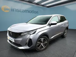 Grau Gebraucht 2021 Peugeot 3008 Van / Kleinbus | 21.799 € (Fairer Preis)