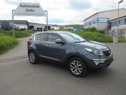 Blau Gebraucht 2015 Kia Sportage DREAM-TEAM Edition SUV | 12.500 € (Guter Preis)