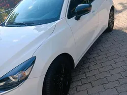 Weiß Gebraucht 2022 Mazda 2 Kleinwagen | 18.250 € (Etwas zu teuer)