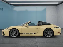 Beige Neu 2025 Porsche 911 Targa 4S Cabrio | 240.849 €