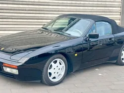 Porsche 944 S2