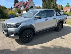 Silber Neu 2025 Toyota HiLux Abholung | 60.990 € (Teuer)