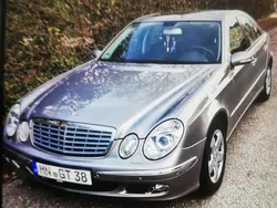 Silber Gebraucht 2005 Mercedes E240 Avantgarde Limousine | 7.800 € (Etwas zu teuer)