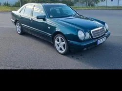 Gebraucht 1998 Mercedes 220 Limousine | 5.000 €