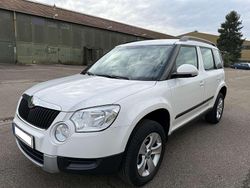Bila candy/candyweiss Gebraucht 2012 Skoda Yeti Ambition SUV | 9.700 € (Fairer Preis)