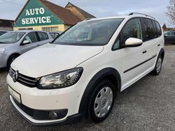 Candyweiß Gebraucht 2012 VW Touran Cross Van / Kleinbus | 11.490 € (Teuer)