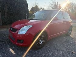 Rot Gebraucht 2010 Suzuki Swift Kleinwagen | 1.290 € (Guter Preis)