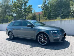 Grau Gebraucht 2015 Skoda Octavia RS Kombi | 13.990 € (Fairer Preis)