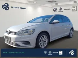 Weiß Gebraucht 2018 VW Golf VII Comfortline Limousine | 16.899 € (Fairer Preis)