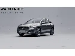 Grau Gebraucht 2022 Mercedes GLA180 Business SUV | 29.900 € (Guter Preis)