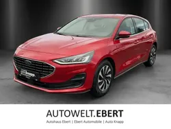 Fantastic red Gebraucht 2023 Ford Focus Titanium Kleinwagen | 21.440 € (Guter Preis)