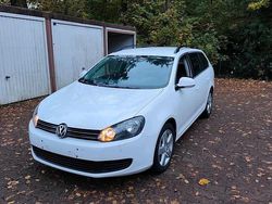 Weiß Gebraucht 2011 VW Golf VI Kombi | 4.150 € (Teuer)