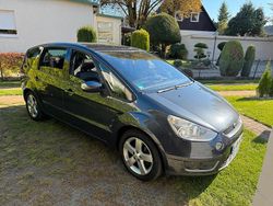 Grau Gebraucht 2006 Ford S-MAX S Van / Kleinbus | 3.650 € (Teuer)