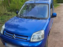 Blau Gebraucht 2006 Citroën Berlingo Van / Kleinbus | 12.800 €