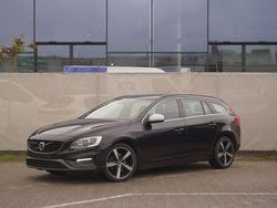 Schwarz Gebraucht 2017 Volvo V60 R-Design Kombi | 10.500 € (Teuer)