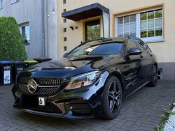 Schwarz Gebraucht 2020 Mercedes C180 AMG line Kombi | 23.999 € (Guter Preis)