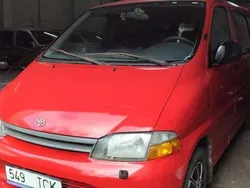 Rot Gebraucht 1997 Toyota HiAce Van / Kleinbus | 4.190 €